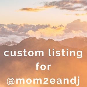 CUSTOM LISTING: GLOVES & SOCKS @mom2eandj